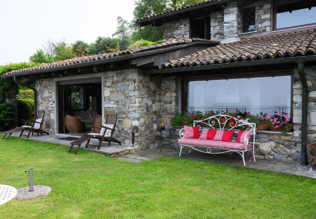 Villa in Stresa - Villa Gia with a beautiful view Villa in Stresa - Villa Gia with a beautiful view