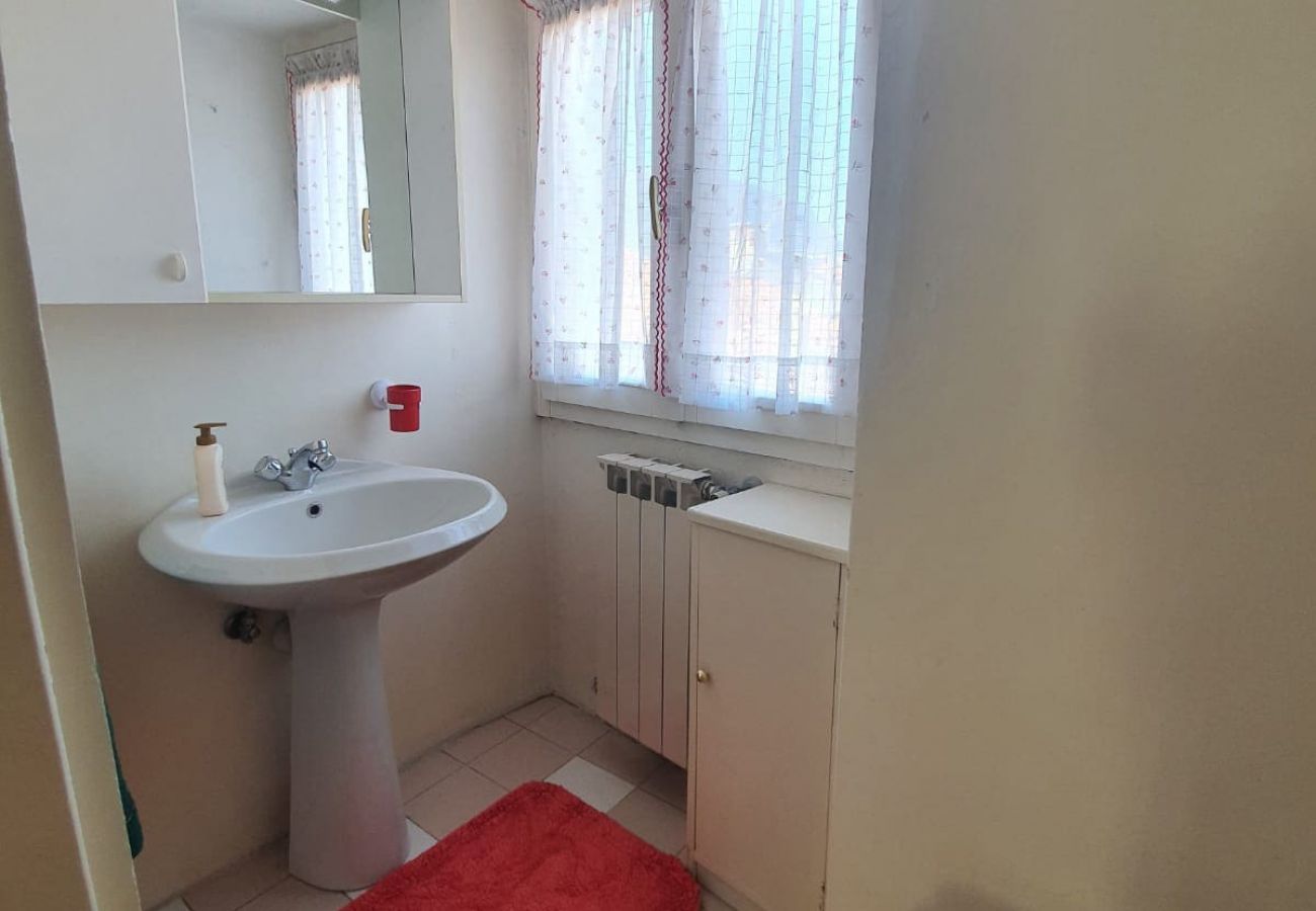 Ferienwohnung in Stresa - La casa sul tetto on Borromee Island Ferienwohnung in Stresa - La casa sul tetto on Borromee Island