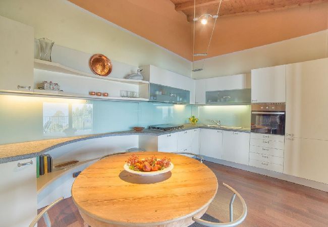 Villa in Stresa - Villa Gaia with the best view on the lake Villa in Stresa - Villa Gaia with the best view on the lake