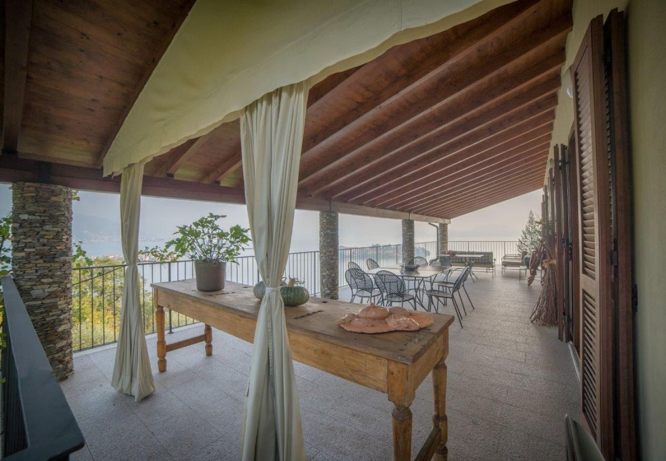 Villa in Stresa - Villa Gaia with the best view on the lake Villa in Stresa - Villa Gaia with the best view on the lake