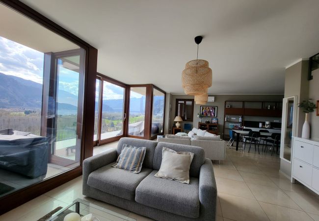 Villa in San Bernardino Verbano - Villa del Sole Villa in San Bernardino Verbano - Villa del Sole