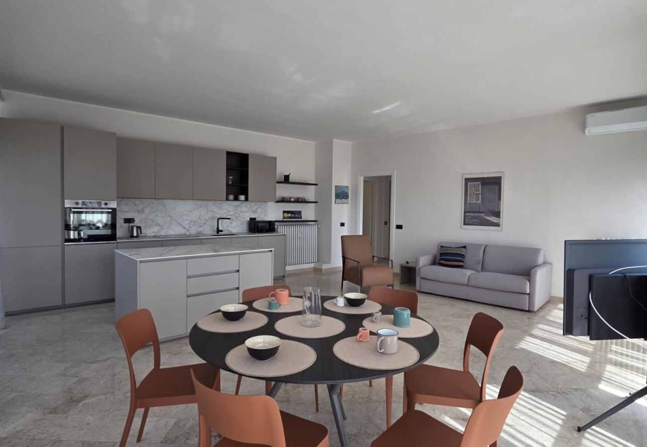 Ferienwohnung in Verbania - Appartamento al porto Ferienwohnung in Verbania - Appartamento al porto