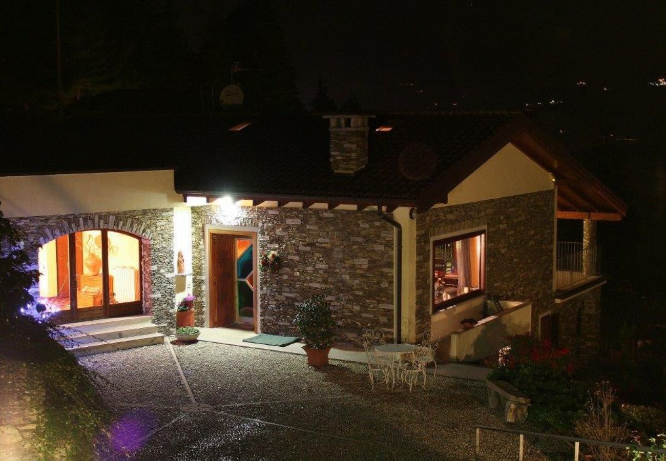 Villa à Stresa - Villa Gaia with the best view on the lake Villa à Stresa - Villa Gaia with the best view on the lake