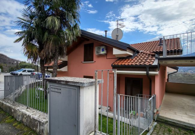 Villa à San Bernardino Verbano - Villa del Sole Villa à San Bernardino Verbano - Villa del Sole