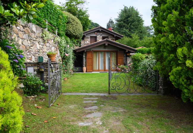Villa a Stresa - Villa Gia with a beautiful view Villa a Stresa - Villa Gia with a beautiful view