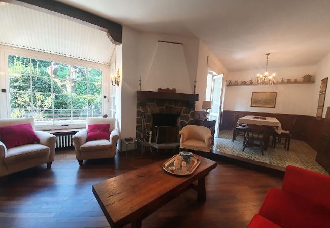 Appartamento a Stresa - Le Betulle Apartment in Stresa Appartamento a Stresa - Le Betulle Apartment in Stresa