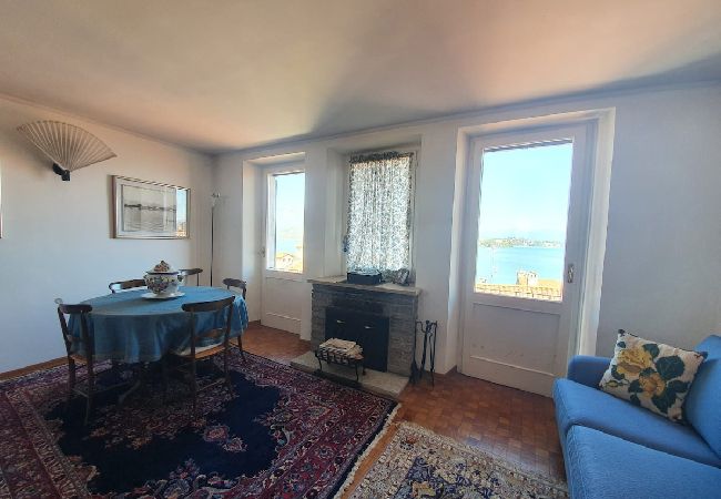 Appartamento a Stresa - La casa sul tetto on Borromee Island Appartamento a Stresa - La casa sul tetto on Borromee Island