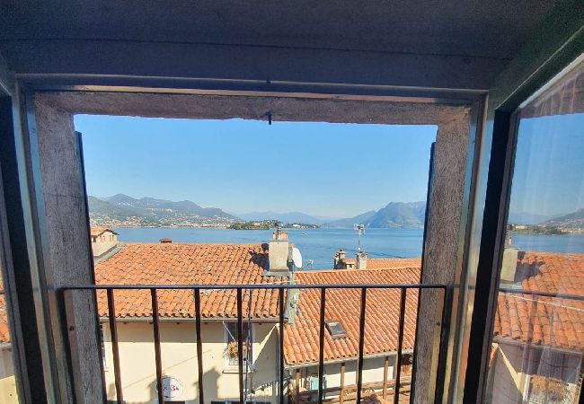 Appartamento a Stresa - La casa sul tetto on Borromee Island Appartamento a Stresa - La casa sul tetto on Borromee Island