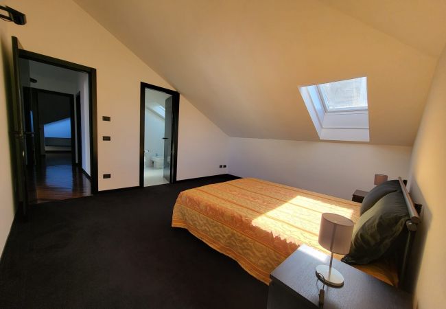 Appartamento a Verbania - Attico  dei Castelli Appartamento a Verbania - Attico  dei Castelli