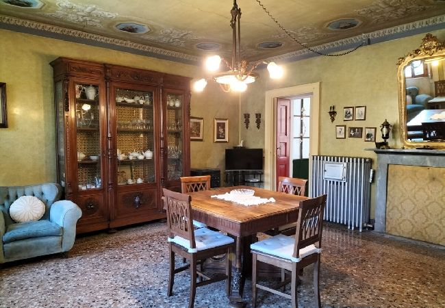 Apartment in Stresa - Gio´s House vintage style into Borromee Island Apartment in Stresa - Gio´s House vintage style into Borromee Island