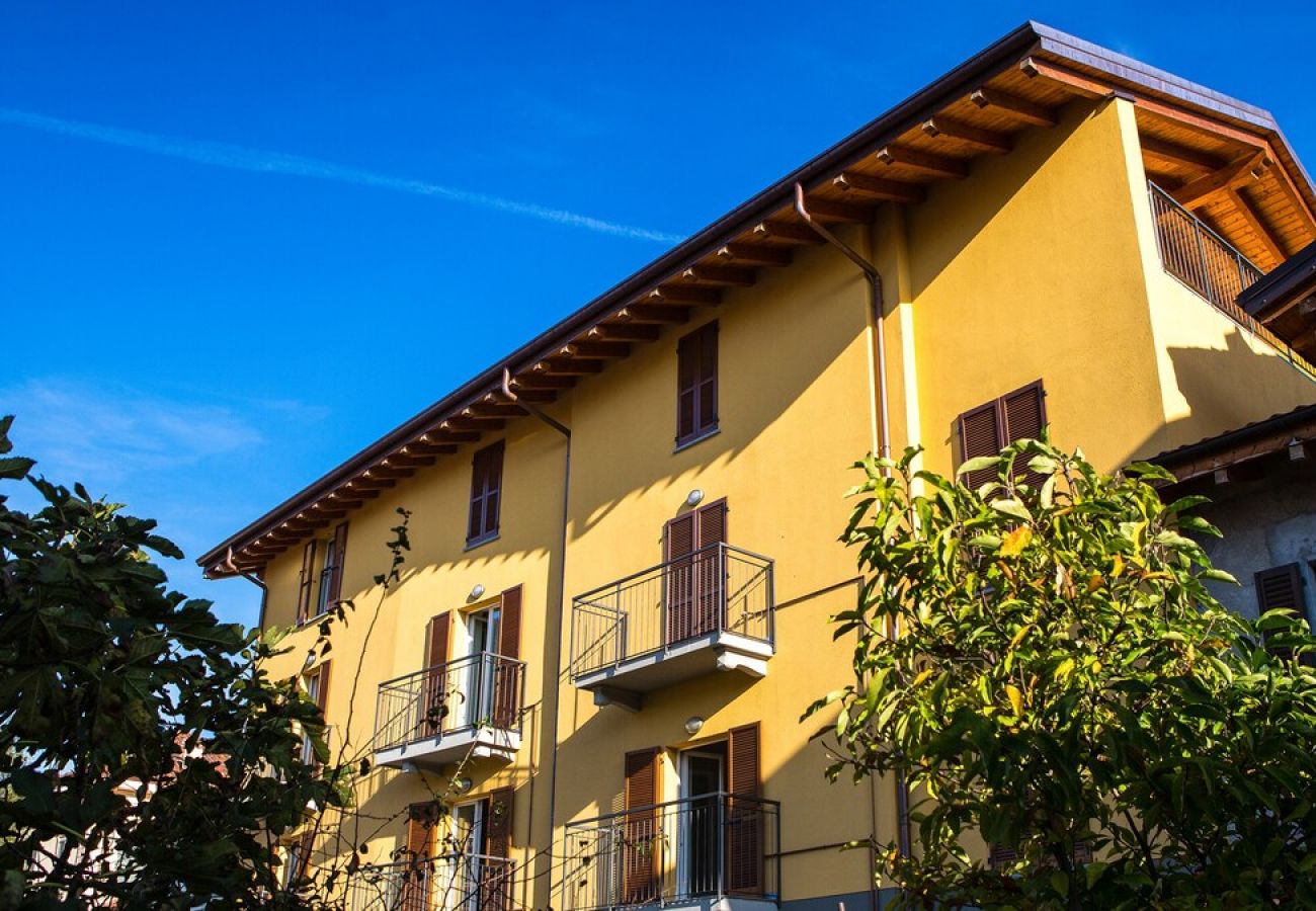 Apartment in Verbania - Red Apartment Residenza Silvana Apartment in Verbania - Red Apartment Residenza Silvana