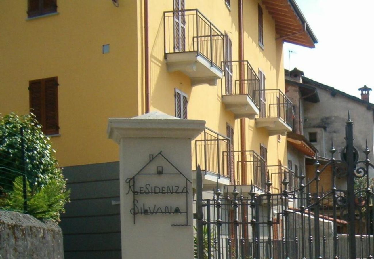 Apartment in Verbania - Red Apartment Residenza Silvana Apartment in Verbania - Red Apartment Residenza Silvana