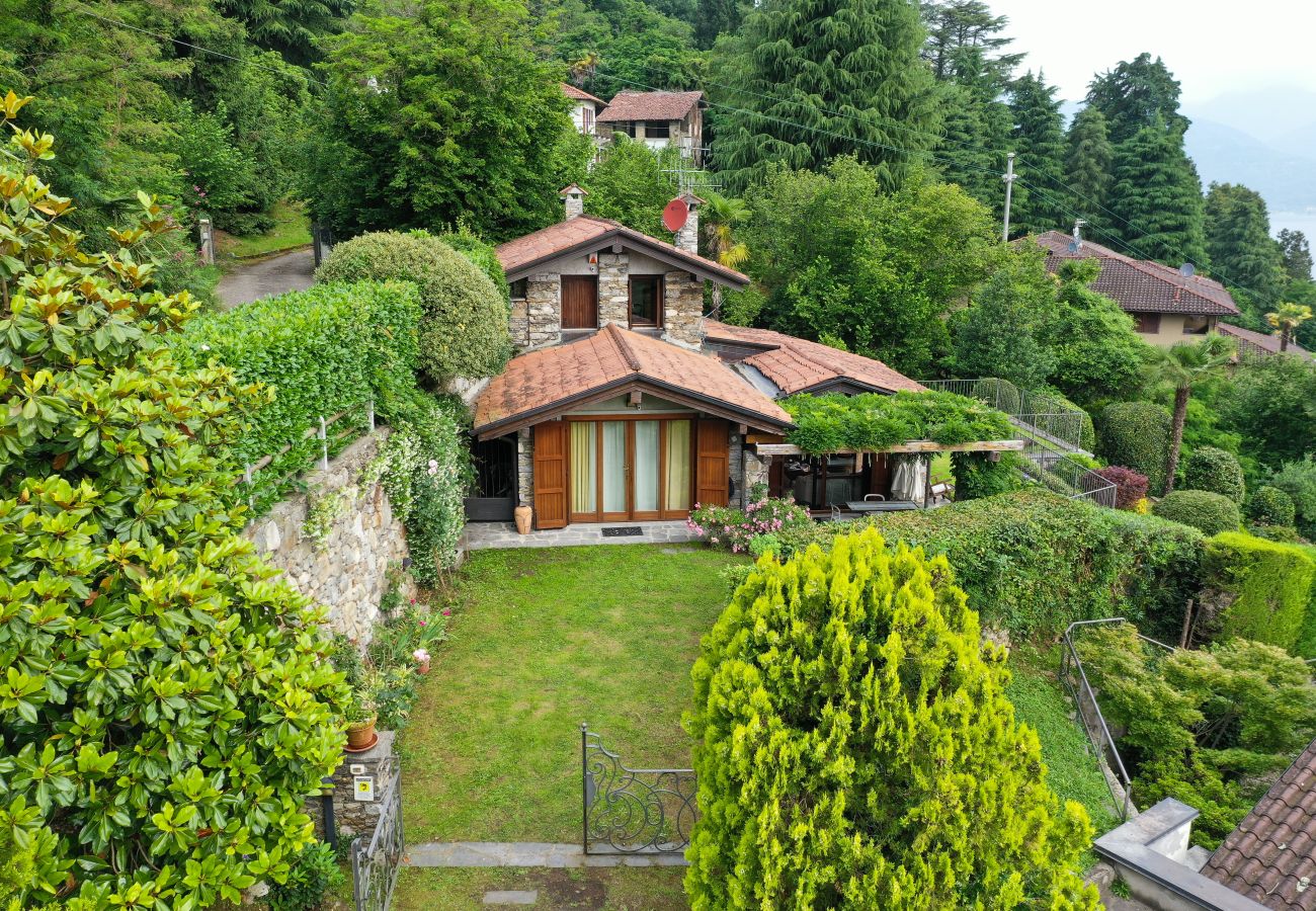 Villa in Stresa - Villa Gia with a beautiful view Villa in Stresa - Villa Gia with a beautiful view