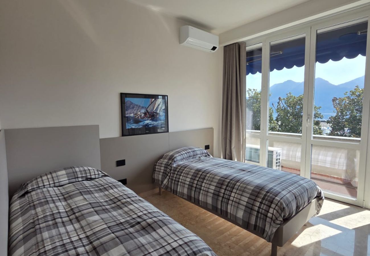 Apartment in Verbania - Appartamento al porto Apartment in Verbania - Appartamento al porto