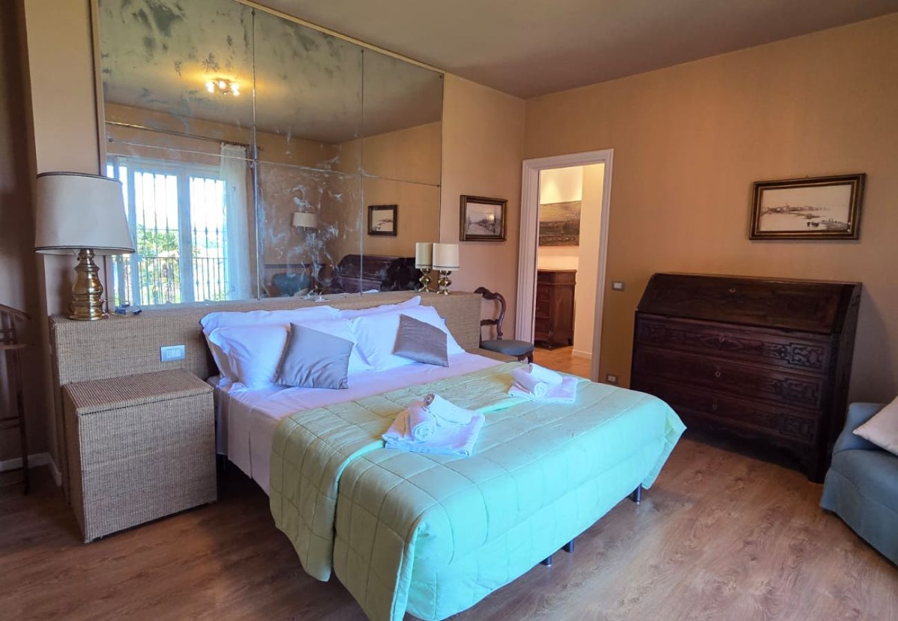 Apartment in Baveno - Appartamento Charly Apartment in Baveno - Appartamento Charly