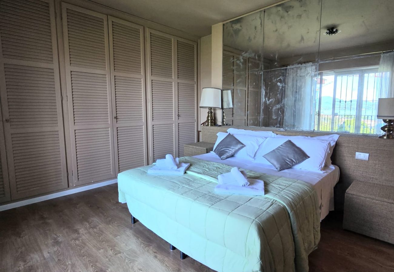 Apartment in Baveno - Appartamento Charly Apartment in Baveno - Appartamento Charly